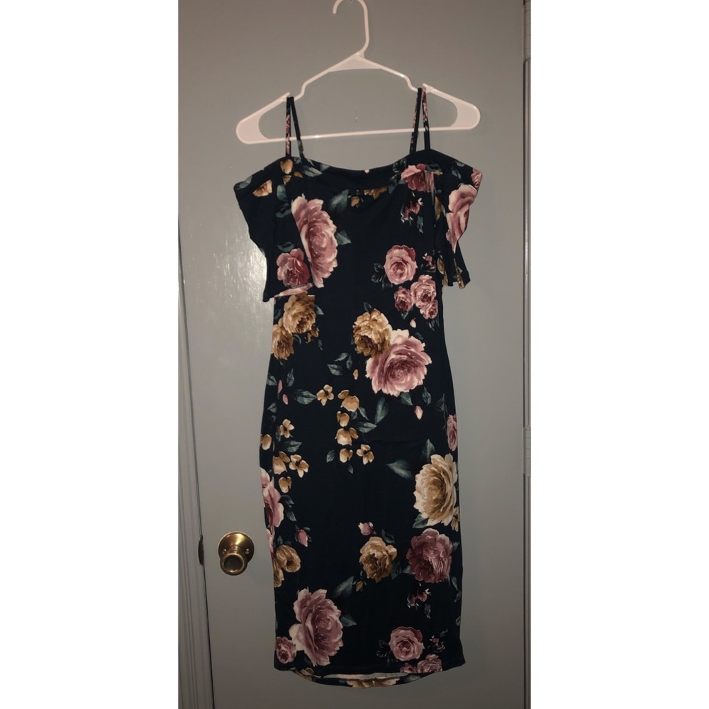 Haute Monde Cold Shoulder Midi Dress